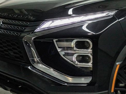 New 2025 Mitsubishi Eclipse Cross LE image 2