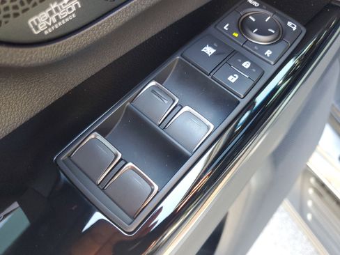 Used 2023 Lexus LX 600 4WD w/ Ultra Luxury Package image 23