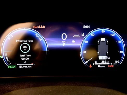 Used 2023 Toyota Crown AWD/4WD image 22