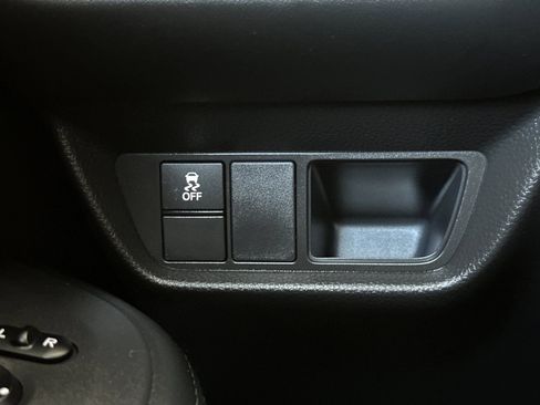 Used 2023 Honda HR-V LX image 31