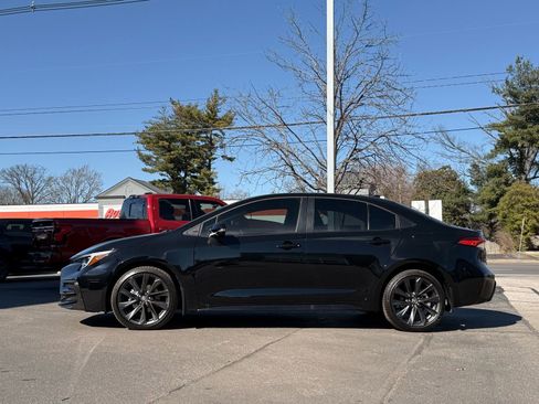 Used 2026 Toyota Corolla SE FWD image 7