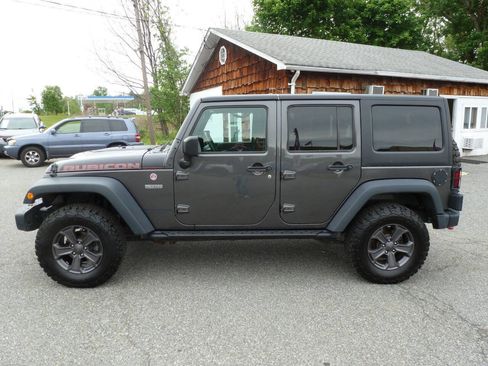 Used 2017 Jeep Wrangler Unlimited Rubicon AWD/4WD image 10