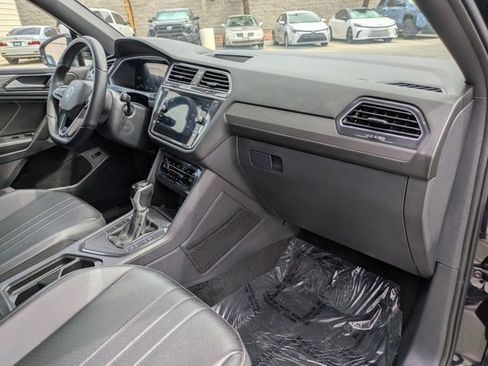 Used 2024 Volkswagen Tiguan SE R-Line FWD image 23