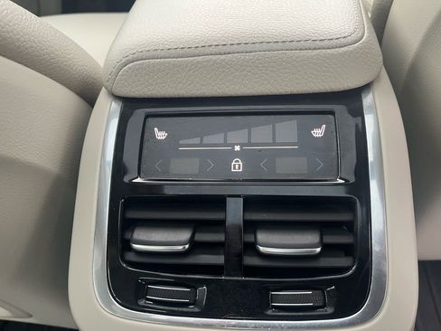 Used 2019 Volvo S60 T6 Inscription image 23