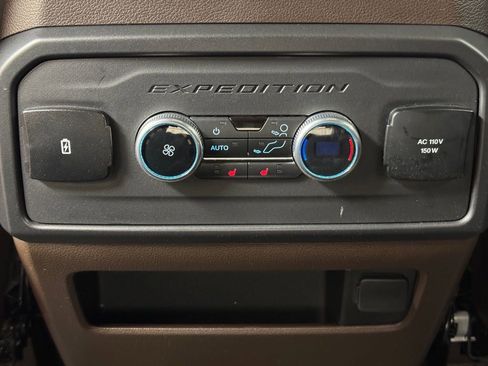 Used 2022 Ford Expedition King Ranch image 19