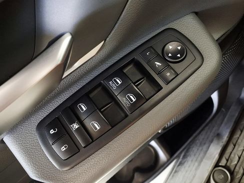Used 2020 RAM 1500 Lone Star RWD image 25