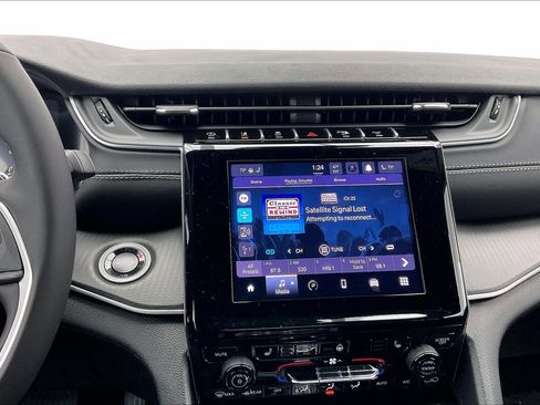 New 2025 Jeep Grand Cherokee 4WD image 7