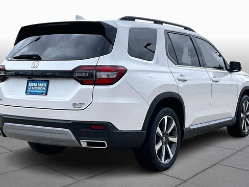 Used 2023 Honda Pilot Elite image 13