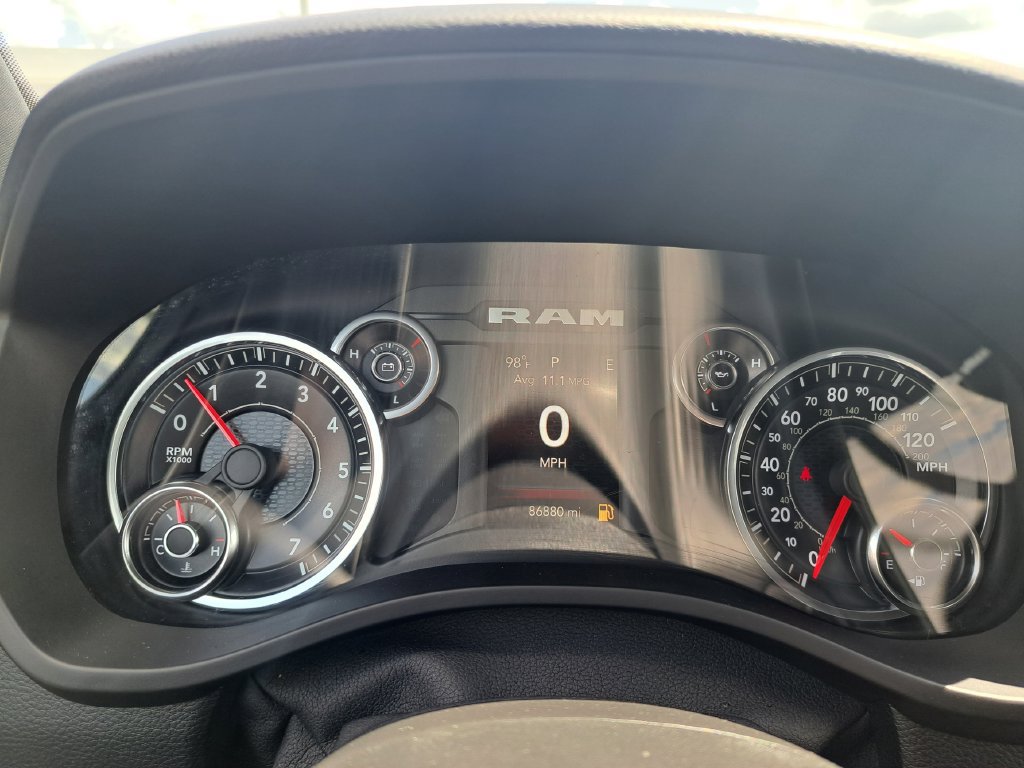Used 2022 RAM 1500 Big Horn AWD/4WD image 12