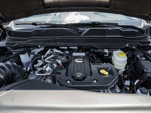 New 2026 RAM 3500 Laramie AWD/4WD image 26