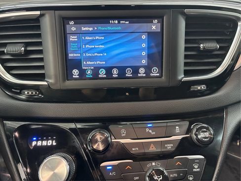 Used 2018 Chrysler Pacifica Touring Plus w/ S Appearance Package FWD image 44