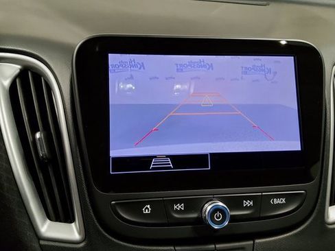 Used 2024 Chevrolet Malibu LT image 36