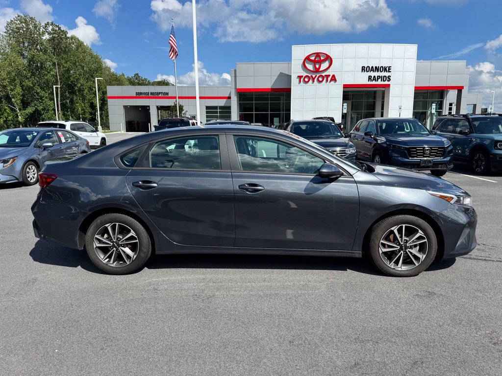 Used 2024 Kia Forte LXS FWD image 9