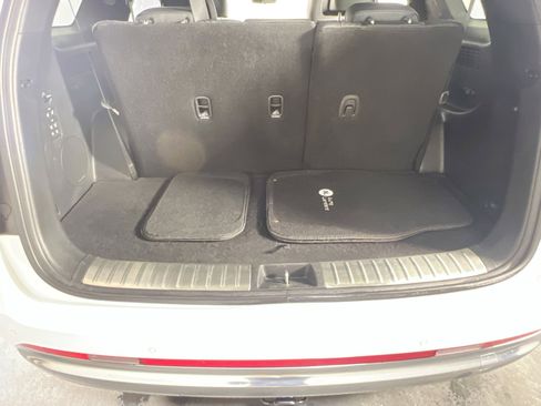 Used 2023 Hyundai Palisade Calligraphy image 24