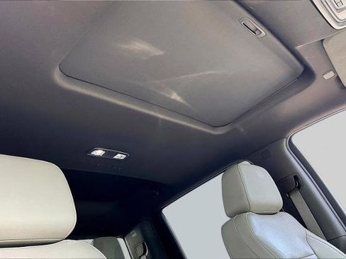 Used 2022 Chevrolet Silverado 1500 LTZ w/ LTZ Premium Package image 27