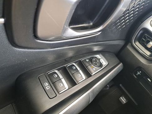 Used 2023 Kia Sorento S w/ Panoramic Sunroof Package FWD image 21