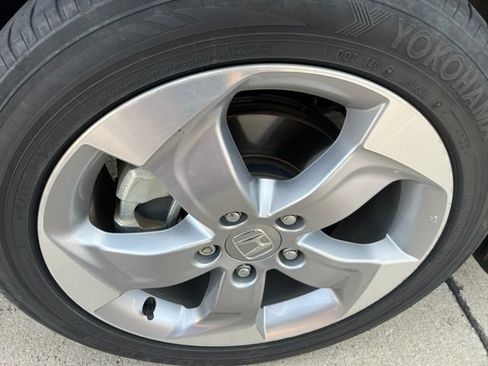 Used 2020 Honda HR-V LX image 10
