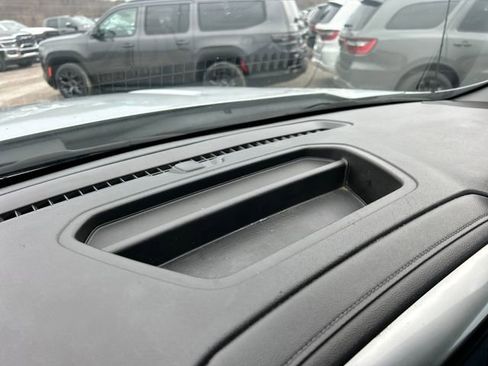 Used 2020 Chevrolet Silverado 1500 RST image 28