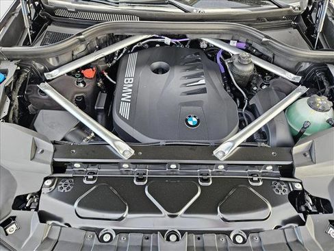 Used 2026 BMW X7 xDrive40i w/ M Sport Package image 16