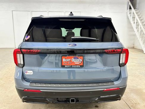 Used 2025 Ford Explorer ST-Line RWD image 7