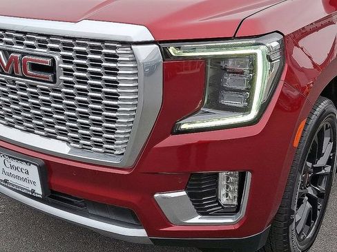 Used 2022 GMC Yukon Denali AWD/4WD image 17