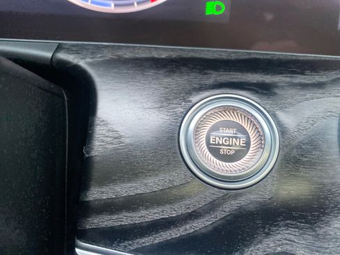 Used 2020 Mercedes-Benz E 350 4MATIC Sedan image 18