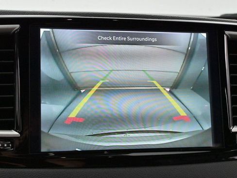 Used 2025 Chrysler Pacifica Select FWD image 49