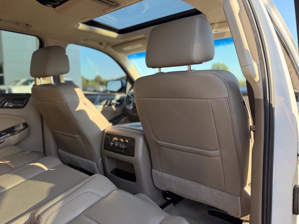 Used 2018 GMC Yukon XL SLT w/ Open Road Package AWD/4WD image 12