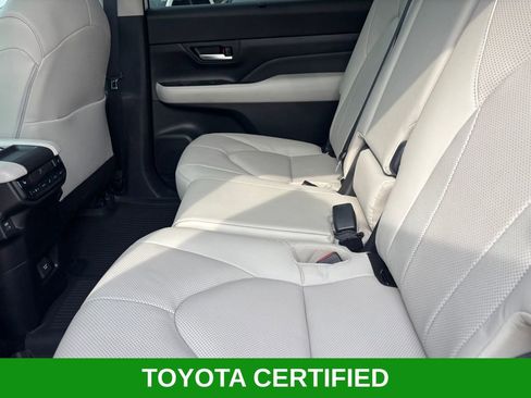 Used 2025 Toyota Grand Highlander FWD image 26