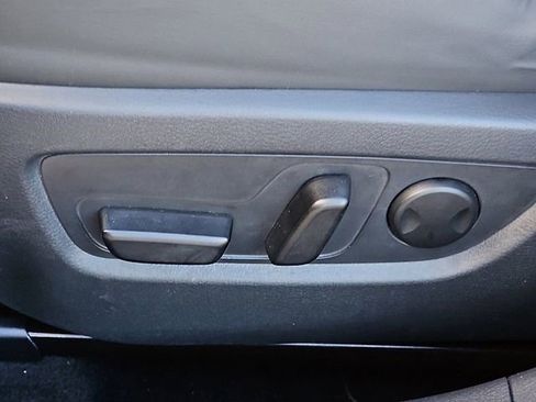 Used 2022 MAZDA CX-30 AWD 2.5 S w/ Premium Package image 27