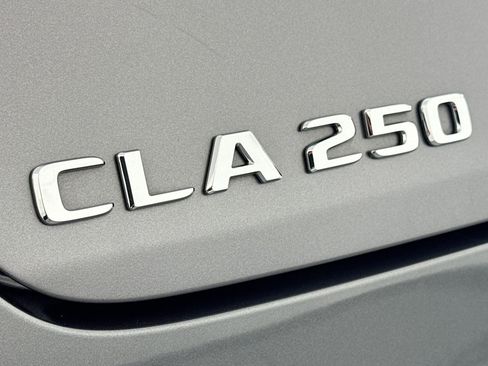 Used 2023 Mercedes-Benz CLA 250 image 9