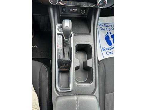 Used 2024 Nissan Sentra SV image 15