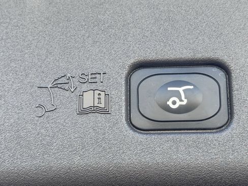 Used 2024 Lincoln Nautilus Black Label w/ Jet Appearance Package (87T) image 32