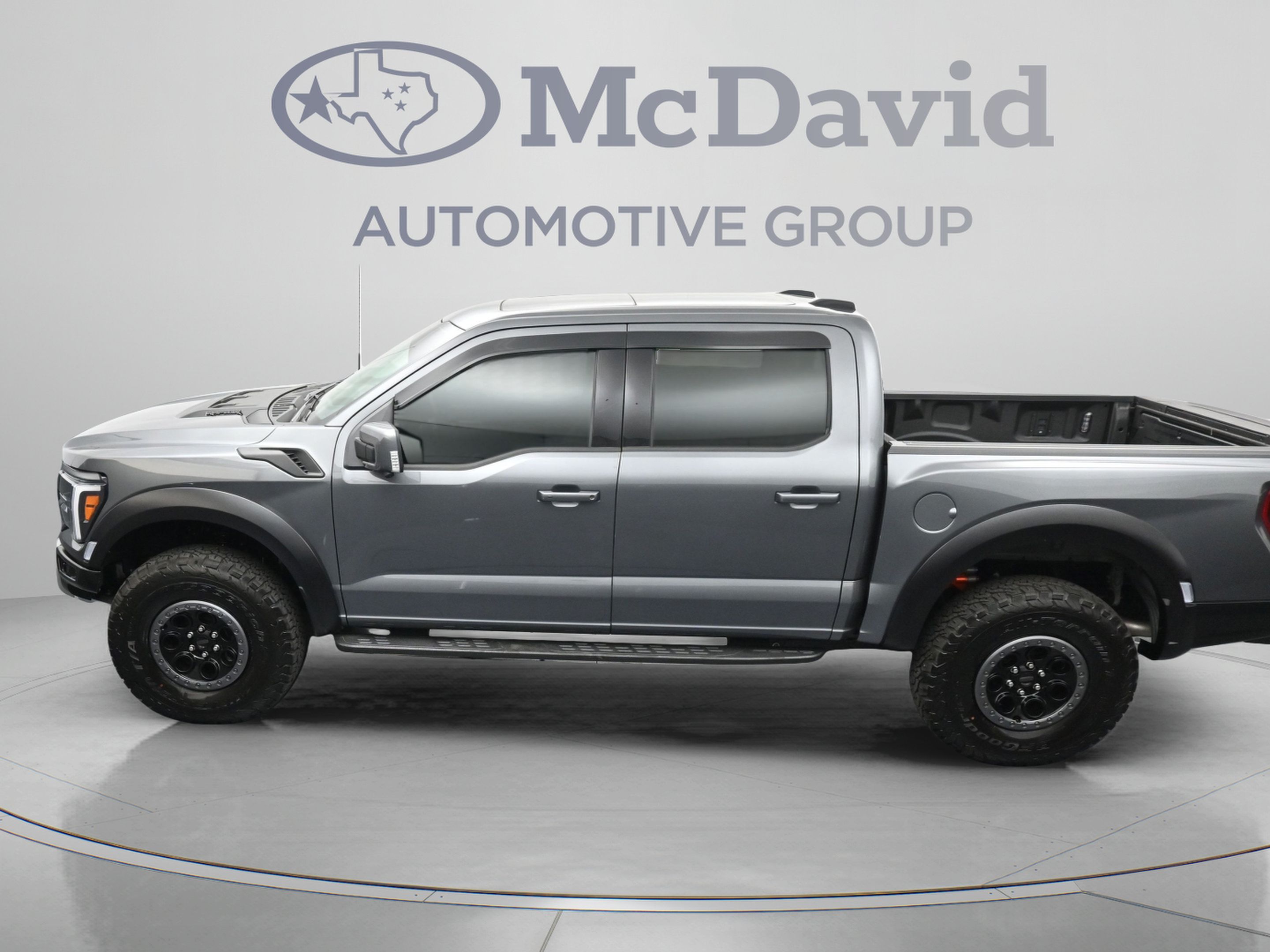 Used 2026 Ford F150 Raptor AWD/4WD image 36