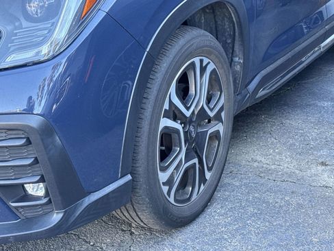 Used 2024 Subaru Ascent Limited w/ Technology Package image 11