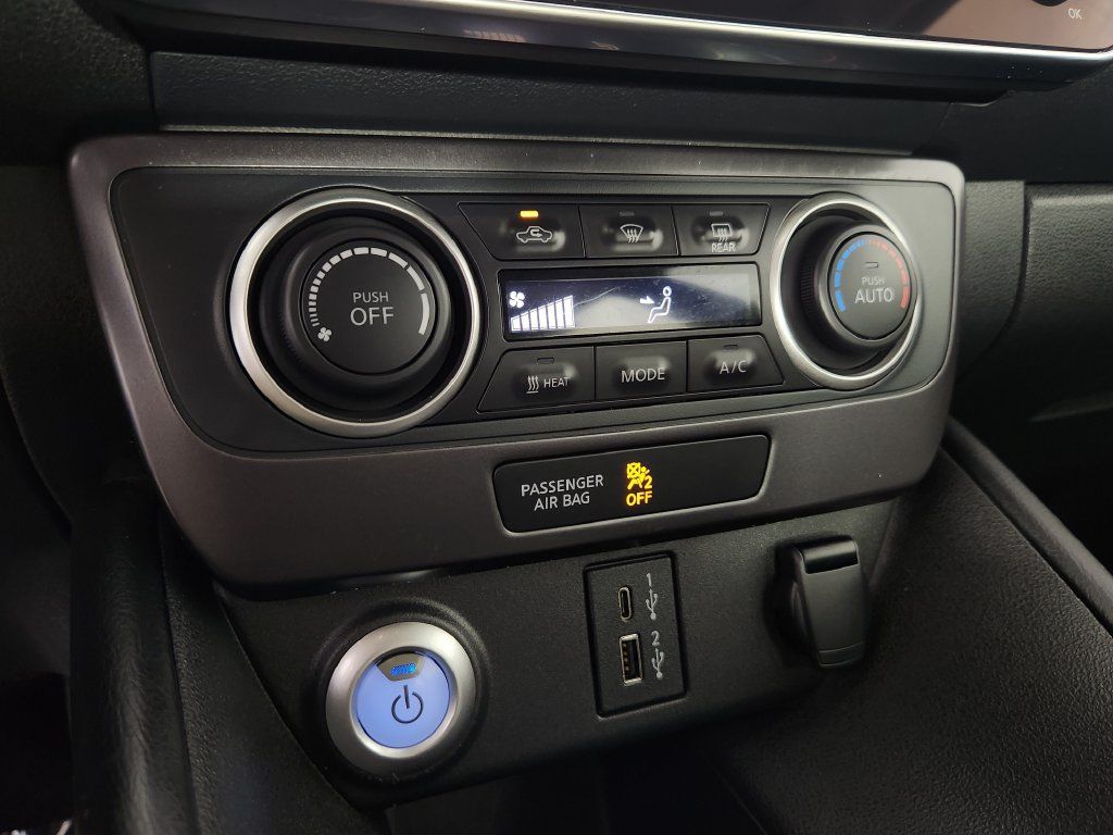 Used 2025 Nissan Leaf S FWD image 28