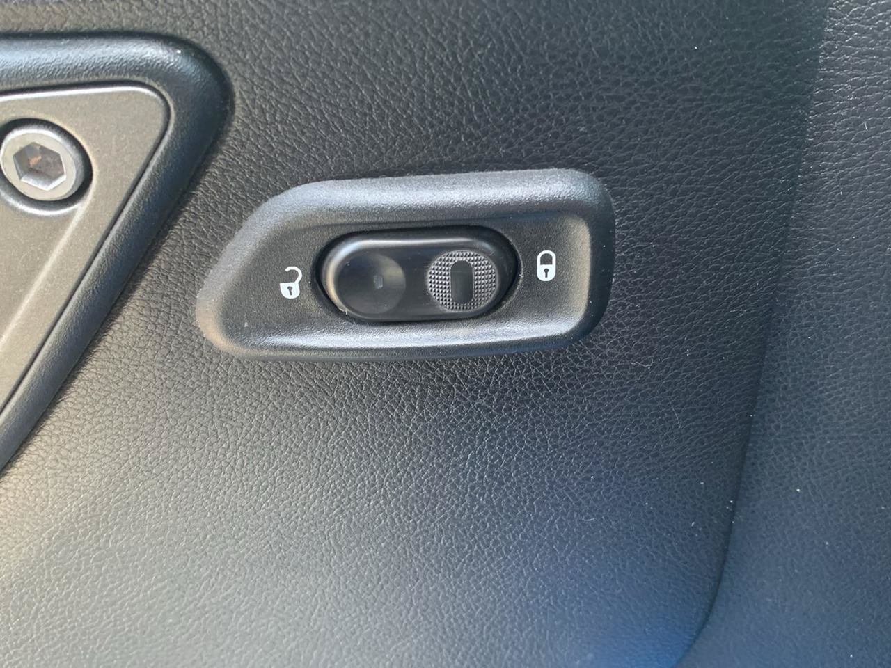 Used 2015 Jeep Wrangler Sport AWD/4WD image 19