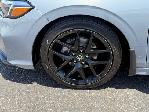 Used 2025 Honda Civic Sport image 11