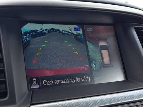 Used 2017 Nissan Pathfinder SL w/ SL Tech Package image 27