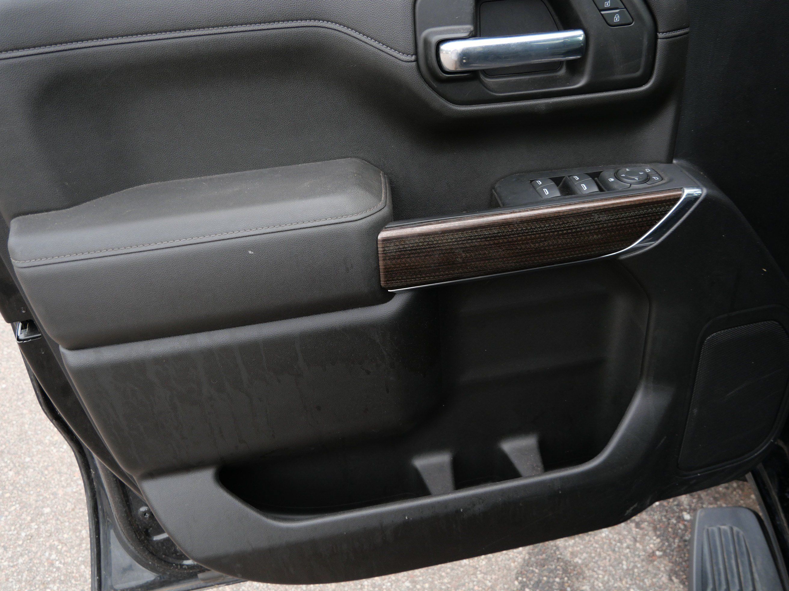 Used 2021 Chevrolet Silverado 1500 LT Trail Boss w/ Bed Protection Package AWD/4WD image 22