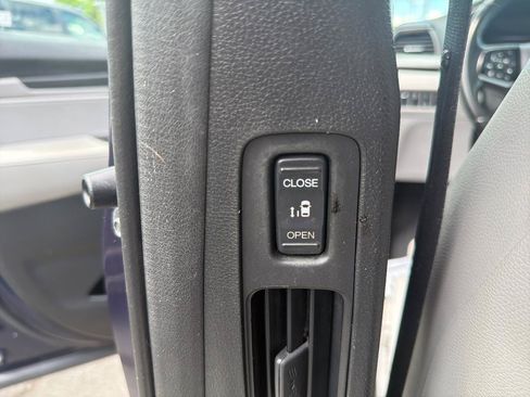 Used 2019 Honda Odyssey EX-L image 25