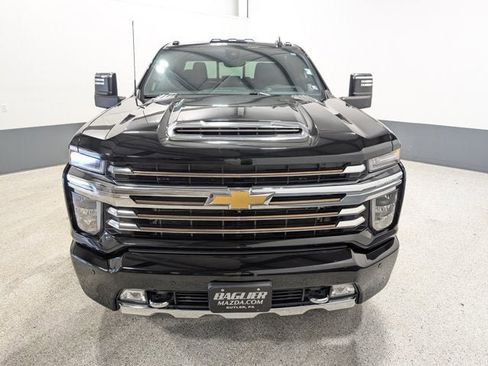 Used 2023 Chevrolet Silverado 3500 High Country w/ Z71 Off-Road Package image 8