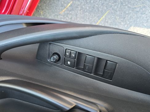 Used 2025 Toyota Corolla LE w/ Convenience Package image 27