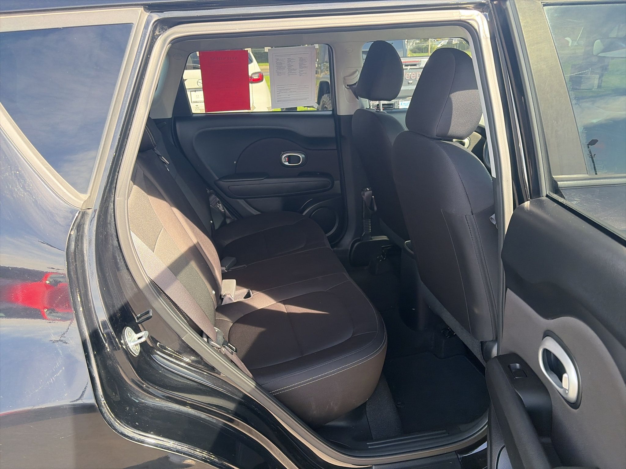 Used 2016 Kia Soul FWD image 16