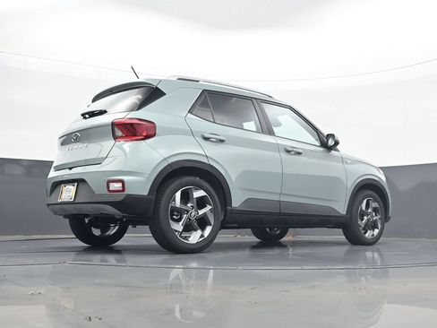 New 2026 Hyundai Venue SEL FWD image 25