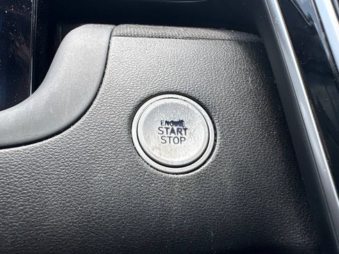 Used 2023 Hyundai Tucson Limited w/ Winter Package FWD image 25