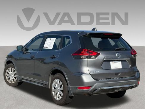 Used 2018 Nissan Rogue S FWD image 14
