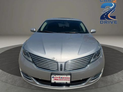 Used 2013 Lincoln MKZ AWD image 3