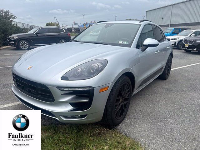 Used 2018 Porsche Macan GTS AWD/4WD image 1