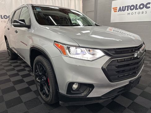Used 2021 Chevrolet Traverse Premier w/ Redline Edition image 2